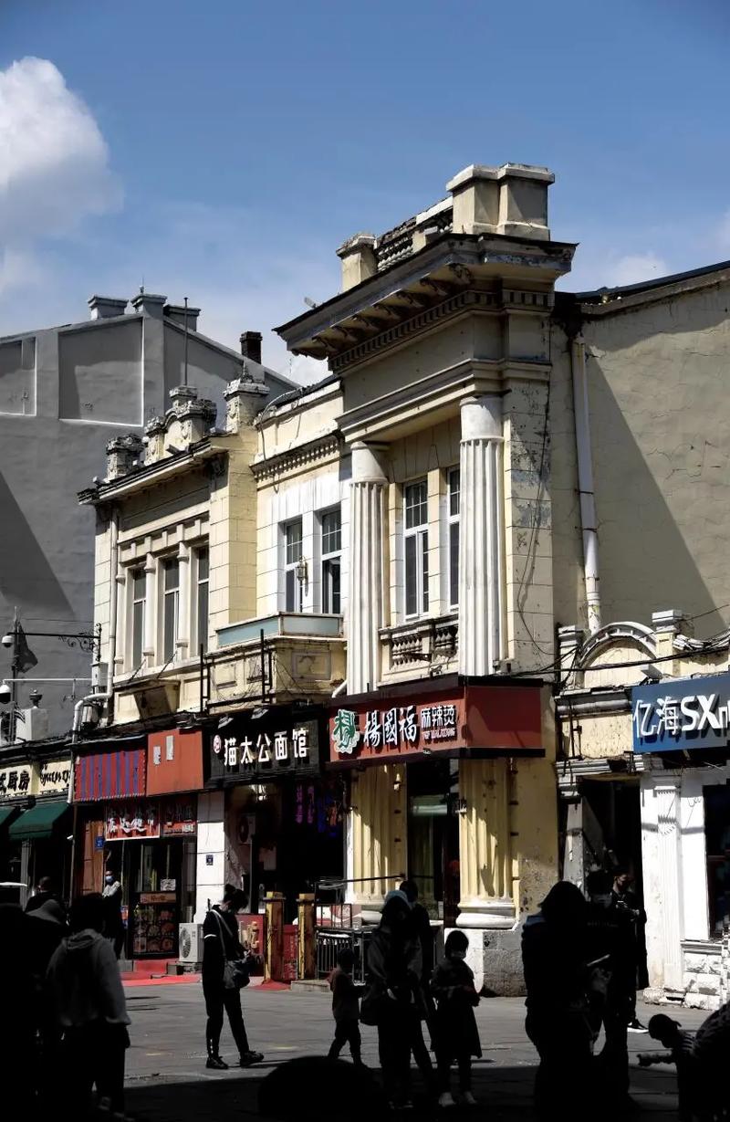 哈尔滨红专街夜市还开吗,红专街老建筑 生活指南 哈尔滨红专街夜市还开吗,红专街老建筑 哈尔滨红专街夜市还开吗,红专街老建筑 生活指南