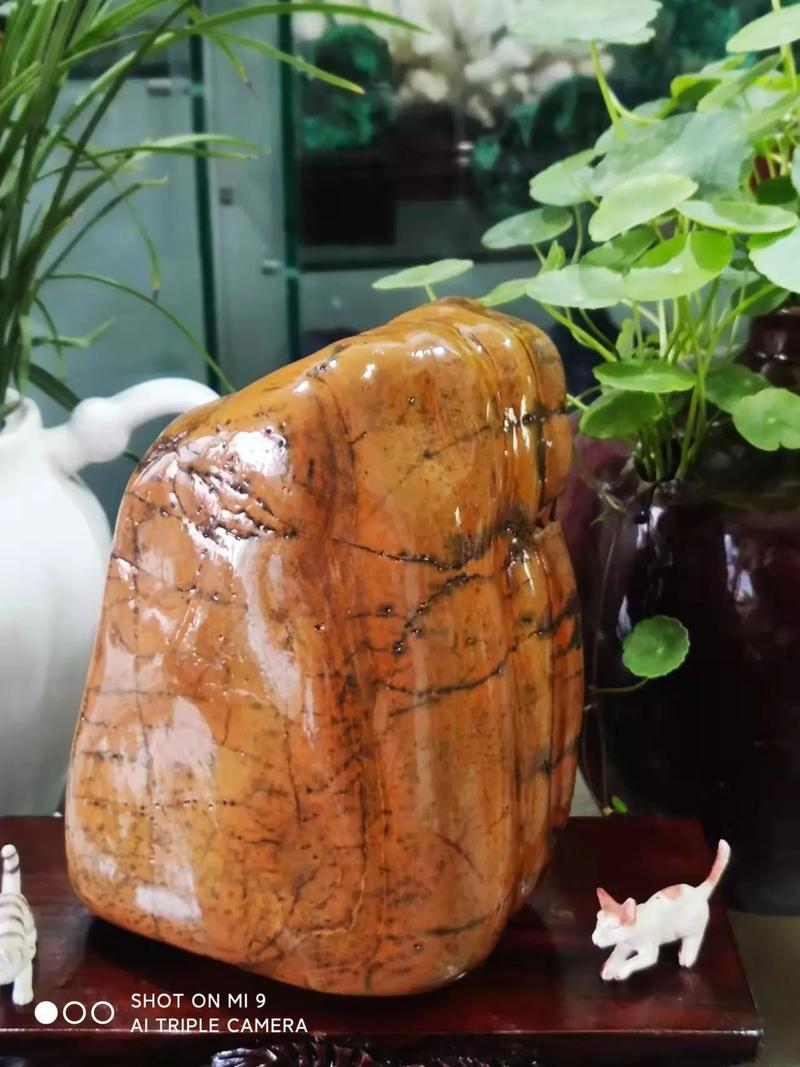 奇石好比美食，是烹调出来的，厨师是大自然。你们说呢，特产石头的城市 奇石好比美食，是烹调出来的，厨师是大自然。你们说呢，特产石头的城市 旅行资讯