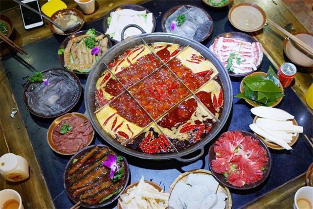 你吃过哪些不同地方的特色美食或者特色小吃？感觉怎么样，特色的小吃 你吃过哪些不同地方的特色美食或者特色小吃？感觉怎么样，特色的小吃 旅行资讯
