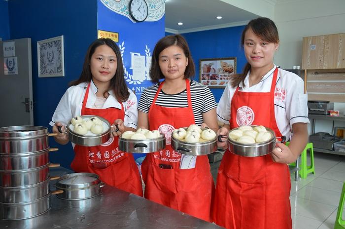 面点师、特色小吃培训,海南哪里可学包子馒头,最有特色的小吃培训 旅行资讯 面点师、特色小吃培训,海南哪里可学包子馒头,最有特色的小吃培训 面点师、特色小吃培训,海南哪里可学包子馒头,最有特色的小吃培训 旅行资讯