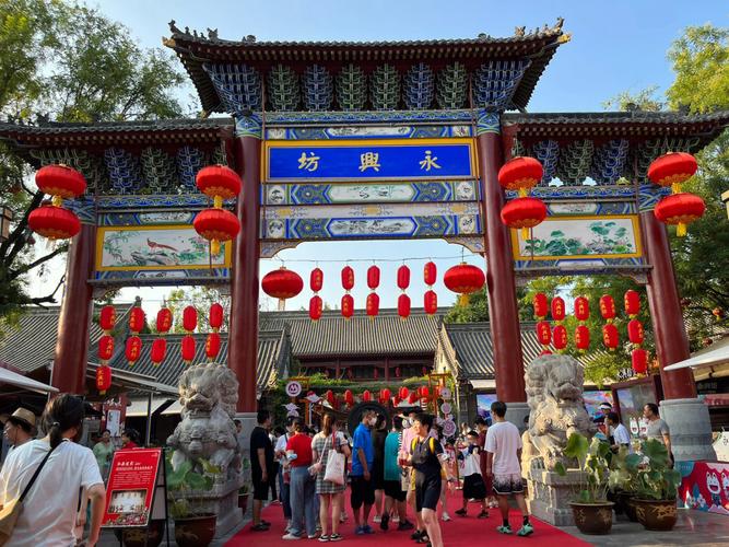 去西安品美食该去永兴坊还是回民街呢,这家有地方特色的小店值得一去 健康建议 去西安品美食该去永兴坊还是回民街呢,这家有地方特色的小店值得一去 去西安品美食该去永兴坊还是回民街呢,这家有地方特色的小店值得一去 健康建议