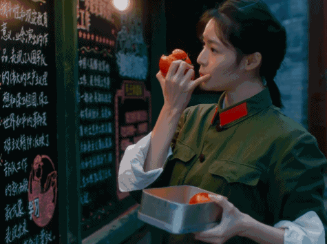 《芳华》中穗子吃西红柿获赞,为何冯小刚说“余味无穷”,幼儿园特色美食小吃布置 家居窍门 《芳华》中穗子吃西红柿获赞,为何冯小刚说“余味无穷”,幼儿园特色美食小吃布置 《芳华》中穗子吃西红柿获赞,为何冯小刚说“余味无穷”,幼儿园特色美食小吃布置 家居窍门