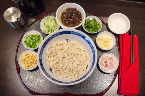 离开家乡在外漂泊的日子，哪一道美食勾起了你的思乡之情，乡愁 美食 离开家乡在外漂泊的日子，哪一道美食勾起了你的思乡之情，乡愁 美食 旅行资讯