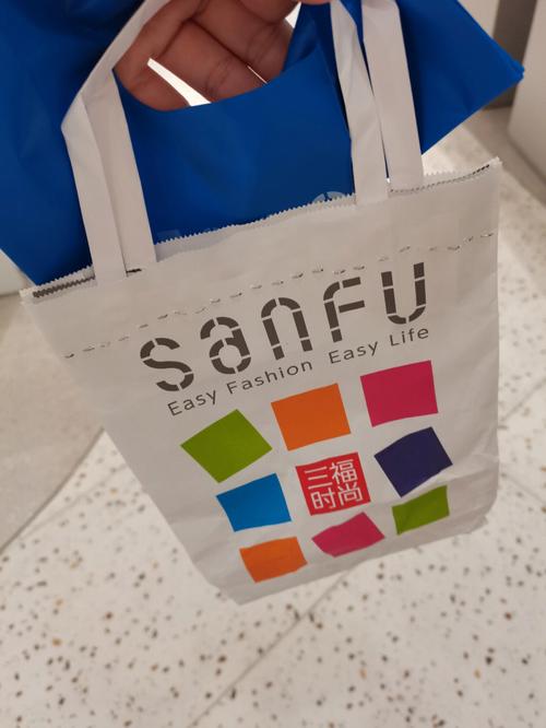 三福购物袋是什么样的,小购物袋怎么做 旅行资讯 三福购物袋是什么样的,小购物袋怎么做 三福购物袋是什么样的,小购物袋怎么做 旅行资讯