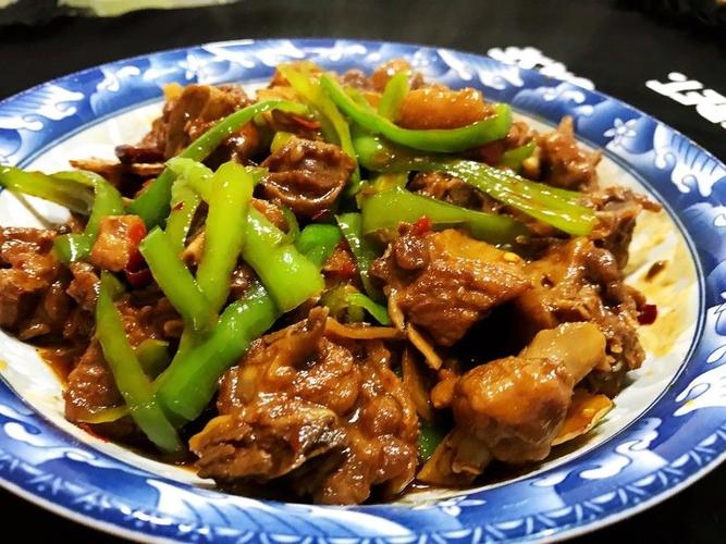 青椒洋葱啤酒鸭的做法,早鸭怎么做好吃 生活指南 青椒洋葱啤酒鸭的做法,早鸭怎么做好吃 青椒洋葱啤酒鸭的做法,早鸭怎么做好吃 生活指南