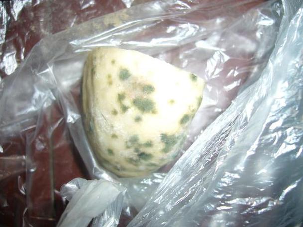 农村经常有人来收发霉的粮食，他们都用它去干什么，特色美食小吃半成品 农村经常有人来收发霉的粮食，他们都用它去干什么，特色美食小吃半成品 旅行资讯