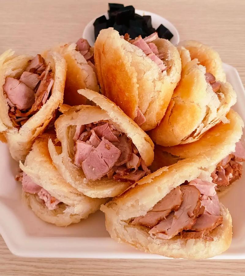 赤峰小吃排名前十名,赤峰特色美食小吃 旅行资讯 赤峰小吃排名前十名,赤峰特色美食小吃 赤峰小吃排名前十名,赤峰特色美食小吃 旅行资讯
