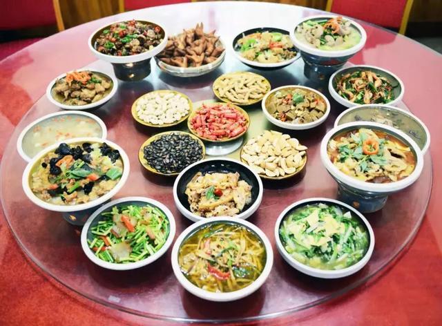 信阳四大特色菜,罗山县畅销特色美食 旅行资讯 信阳四大特色菜,罗山县畅销特色美食 信阳四大特色菜,罗山县畅销特色美食 旅行资讯